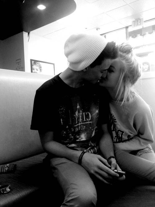 kiss