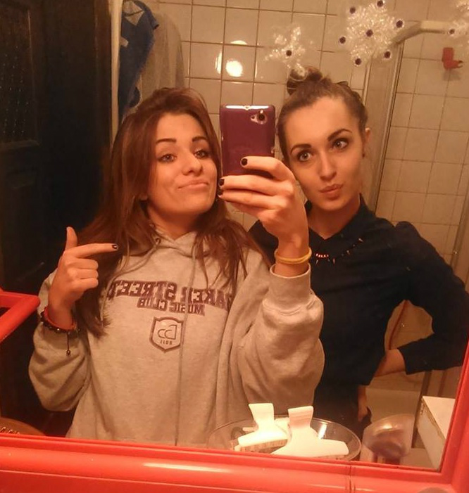 hgfgthju