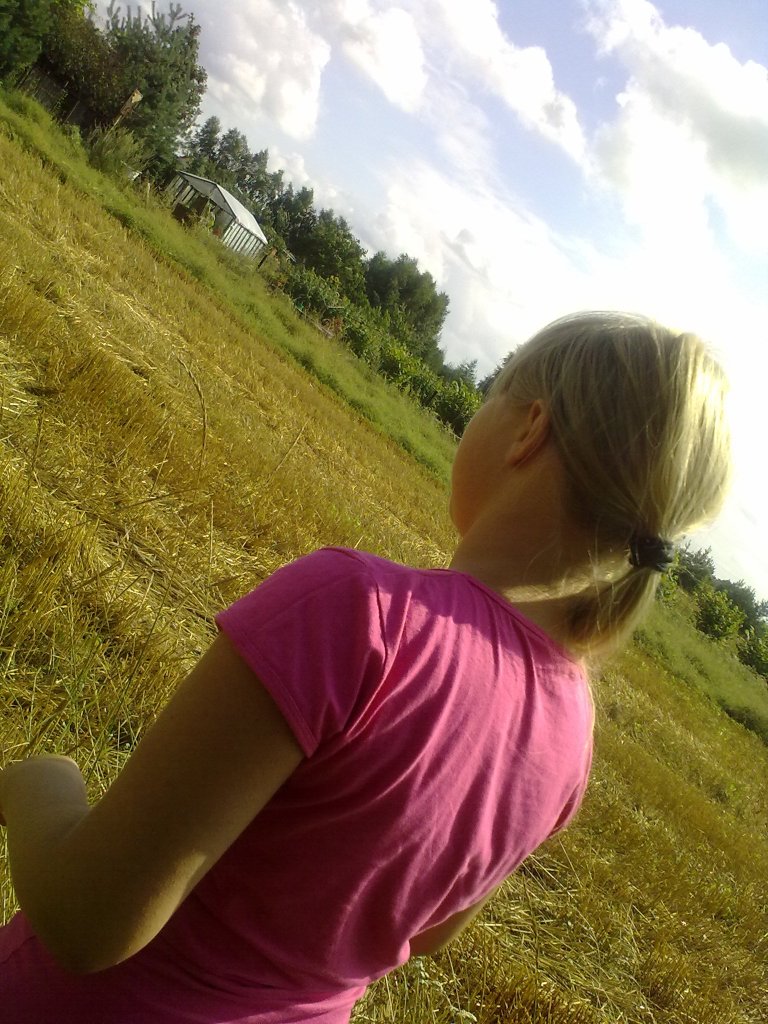 Aa takie tam zdjtko na polu ;**
