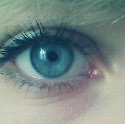Bo w oczach tkwi sia duszy :))
