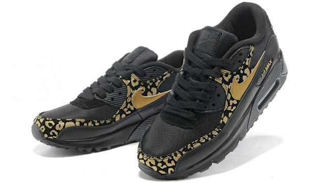 NIKE AIR MAX 90