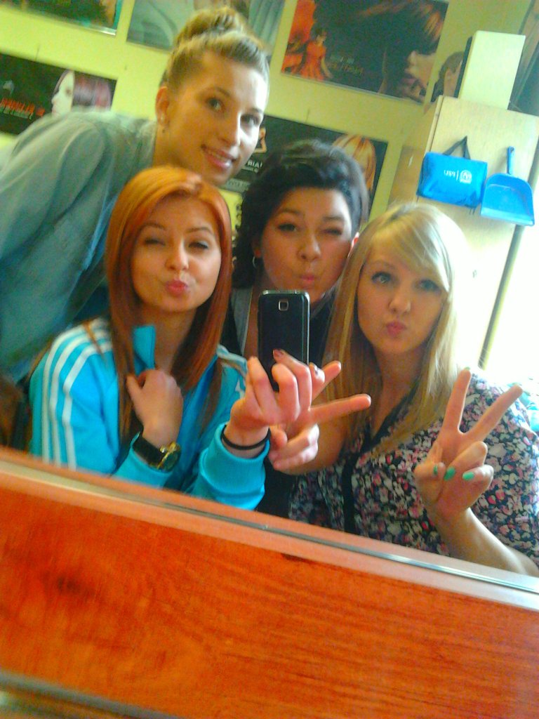 1 dzie ;*