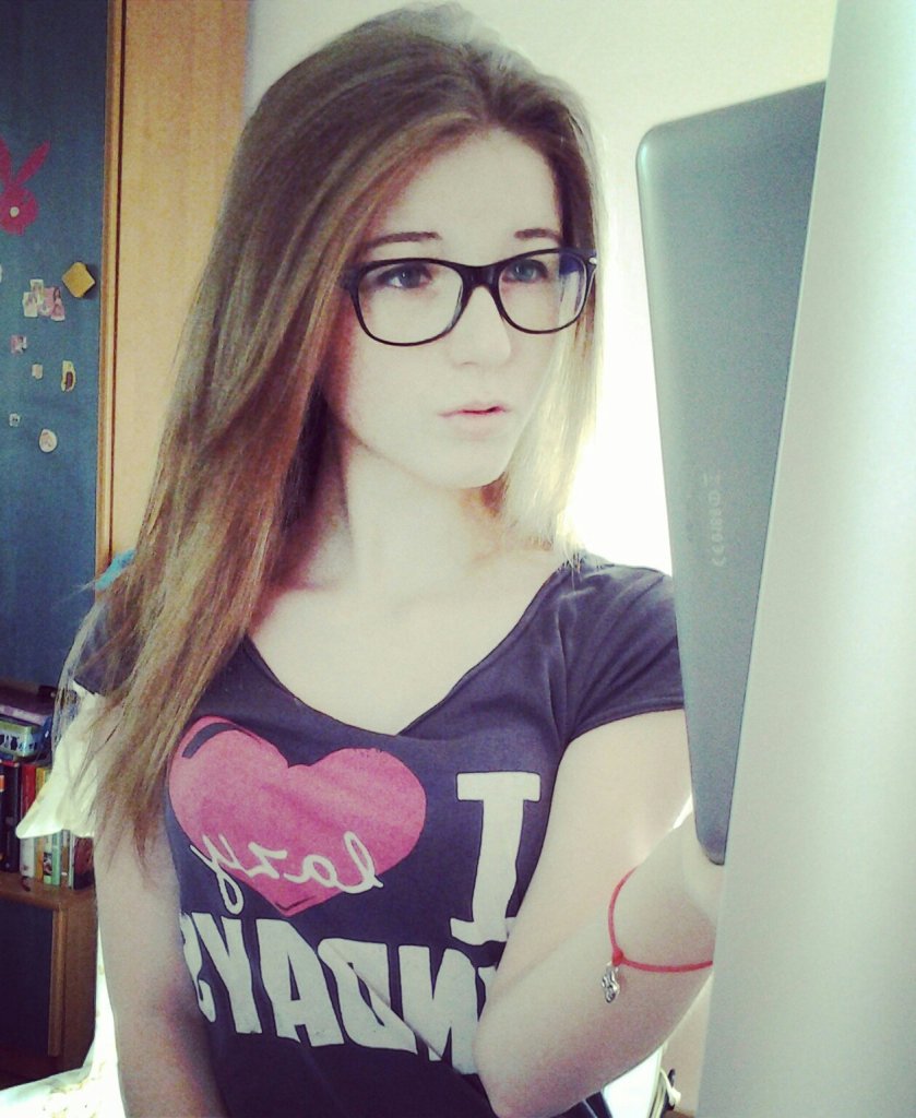 :3