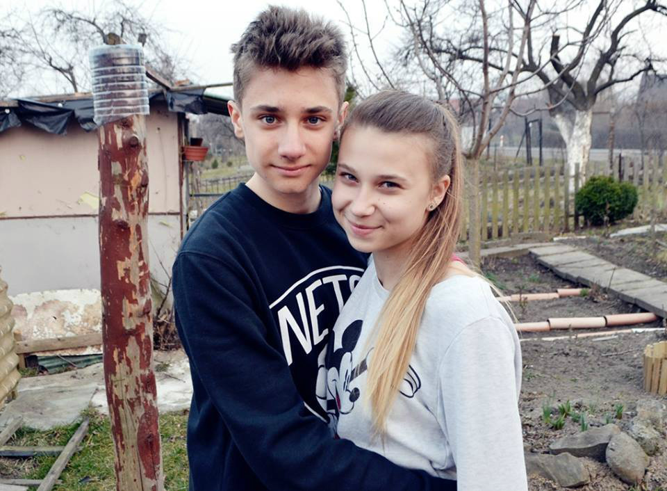 JEST ZAJEBICIE 