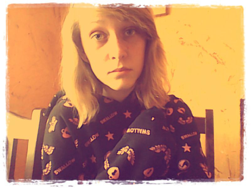 Smuuutno . ; 