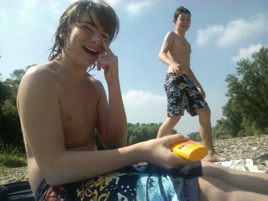 Hehehe ;3.