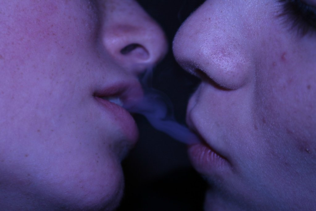 Je t'aime, mon cheri.