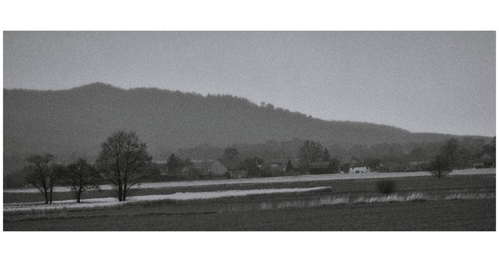 inaczej.