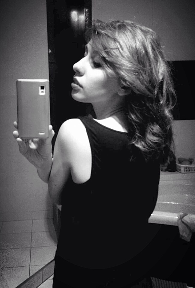 I just wanna stay.. 