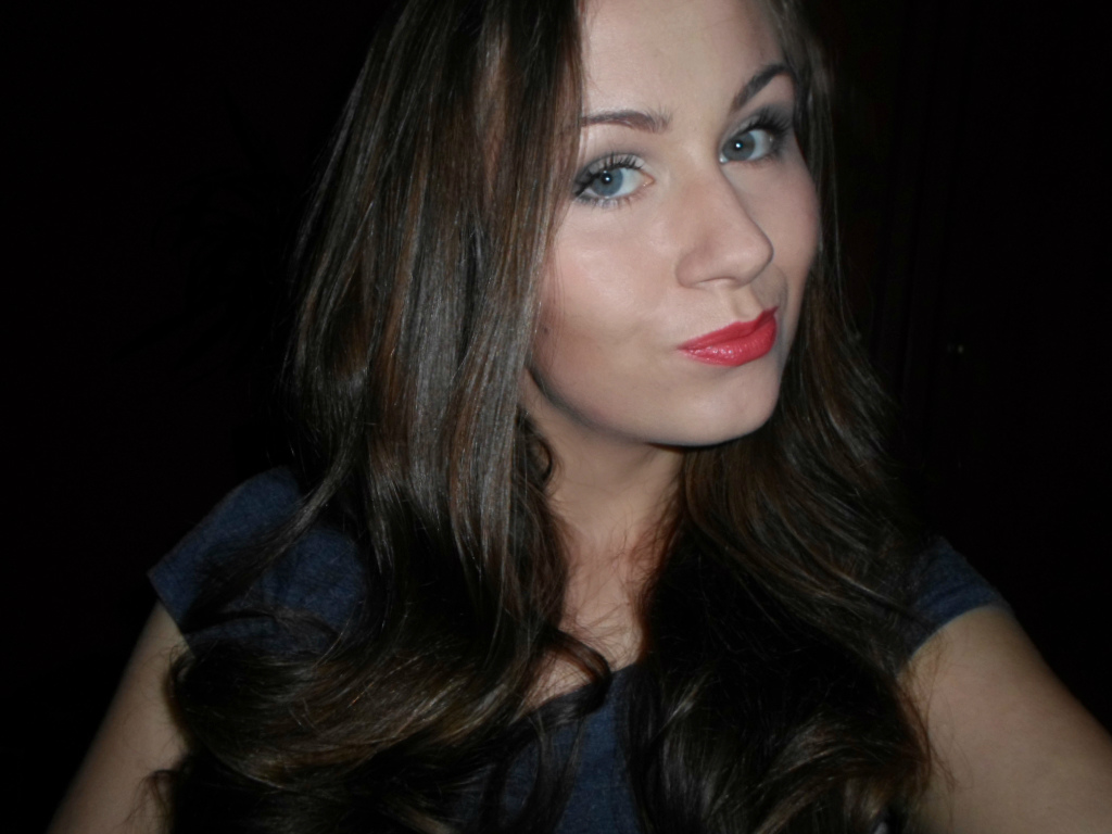 red lipstick 