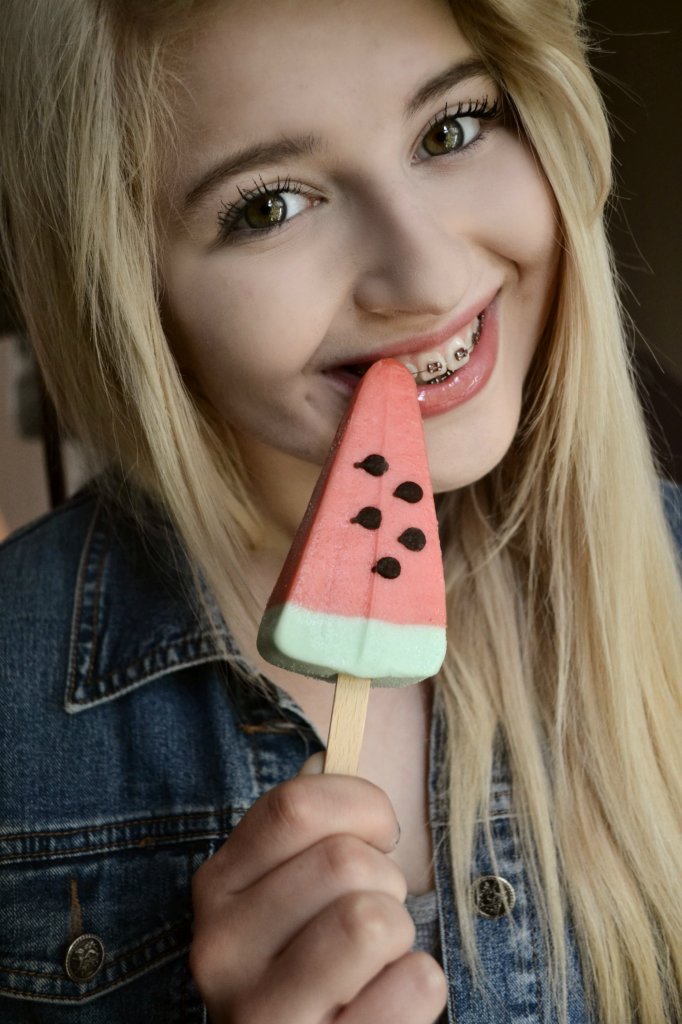 25