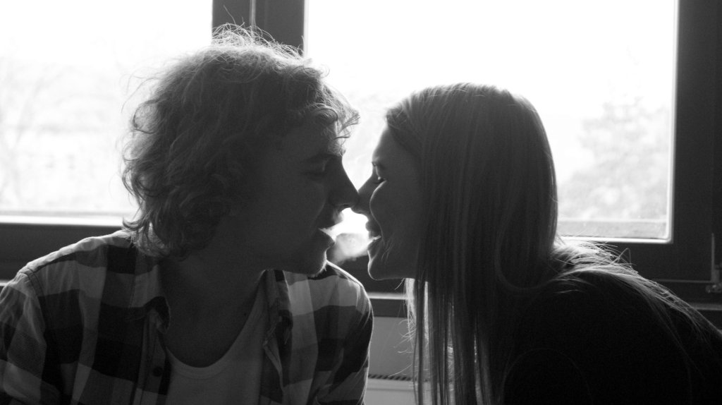 :*