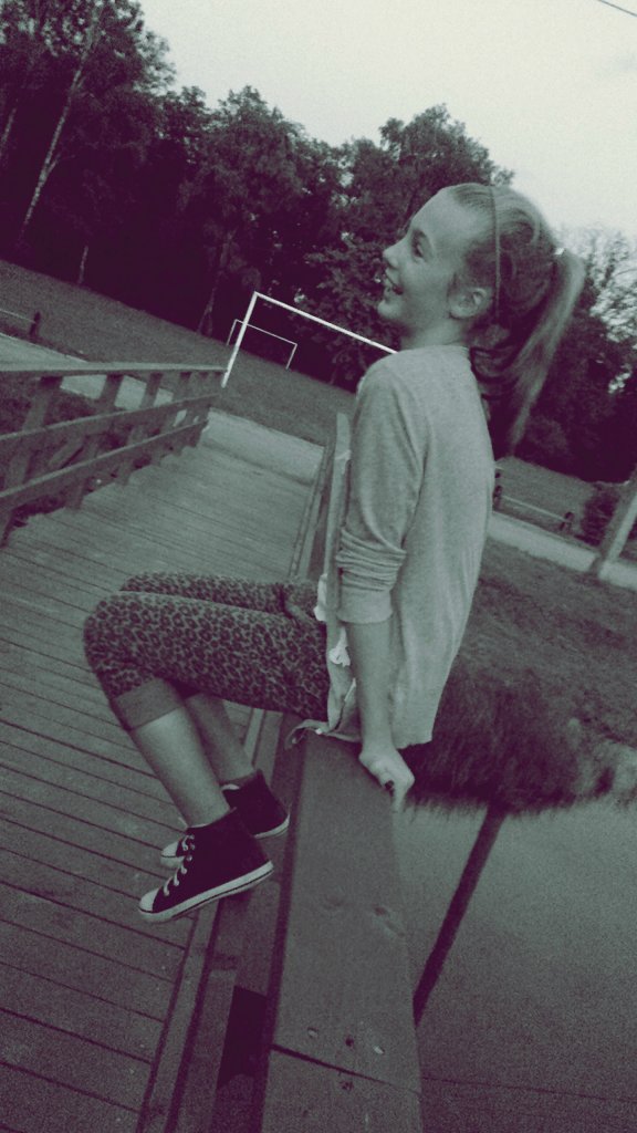 Na spacerku z najlepsz  :**