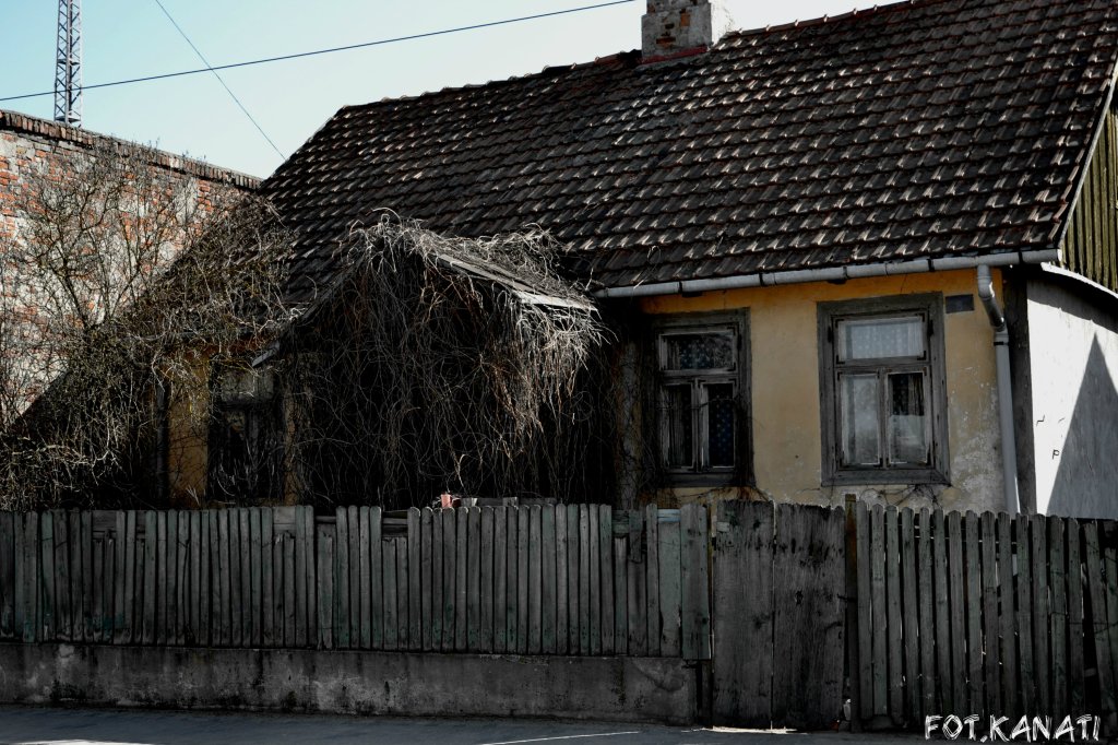 opuszczony...