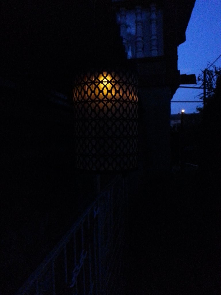 LAMPION
