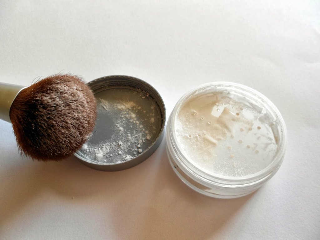 Puder transparentny