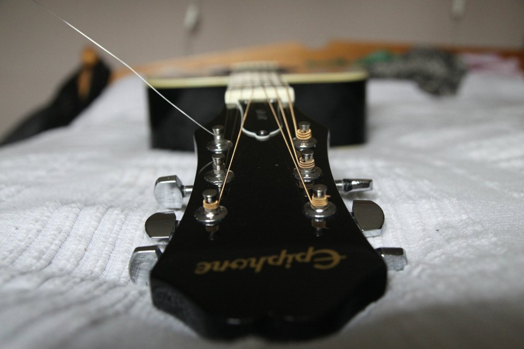 Epiphone *O*