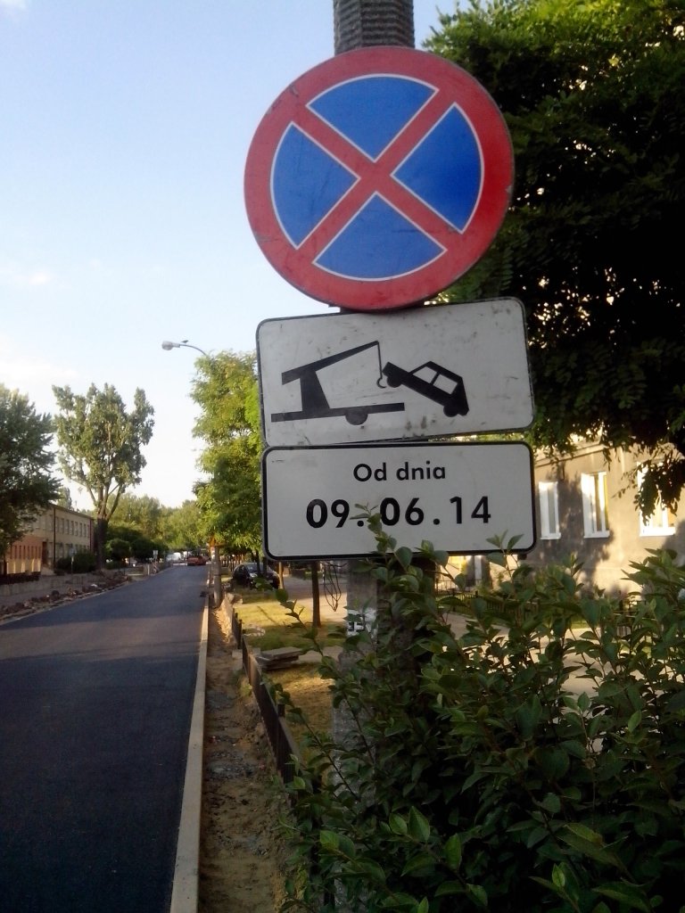 parking, absurd i caa reszta 