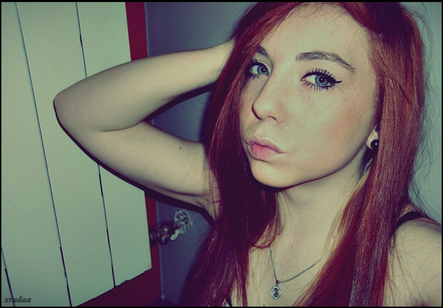 przedstawienie musi trwa.