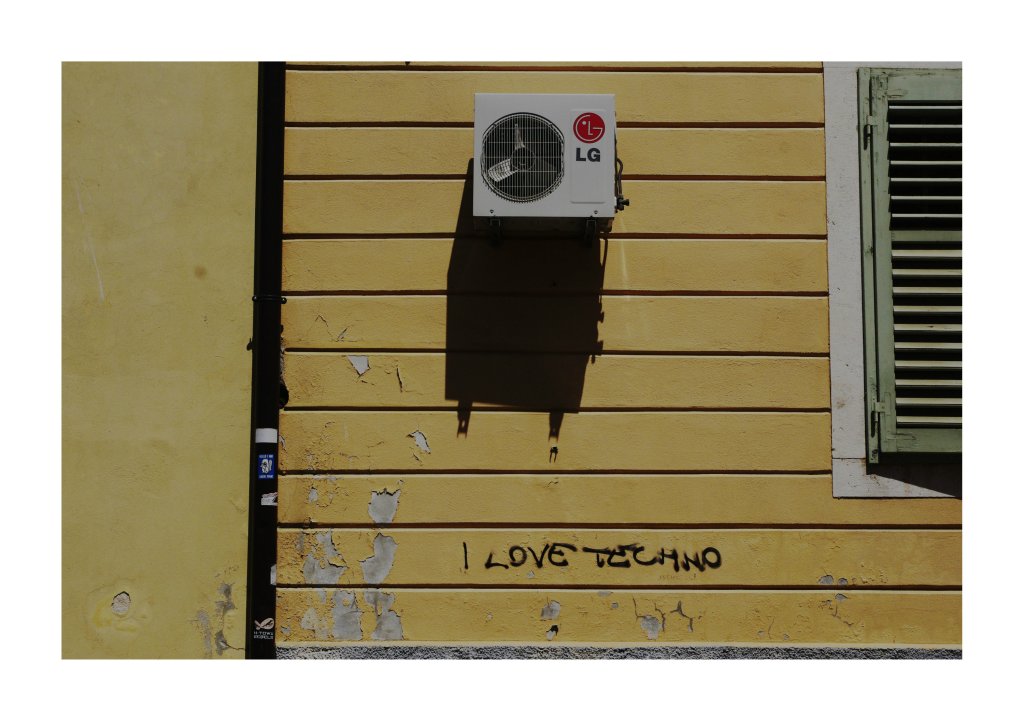 i love techno?