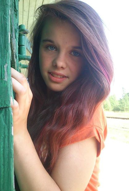 Smuteqq . ;c