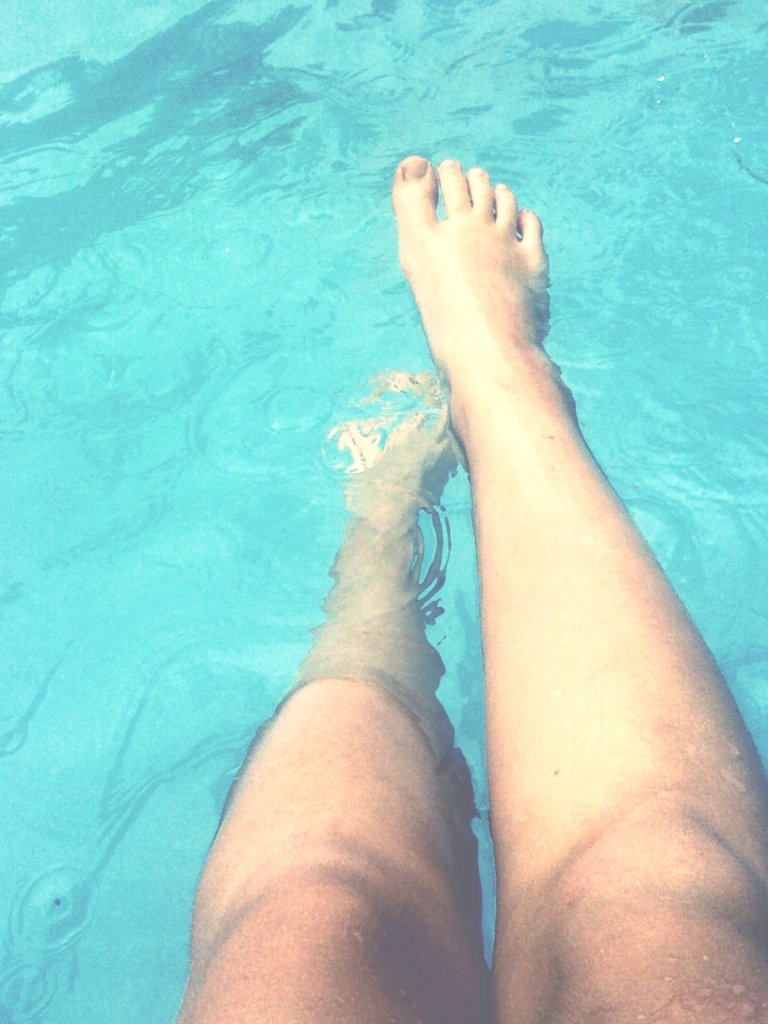 turquoise feet