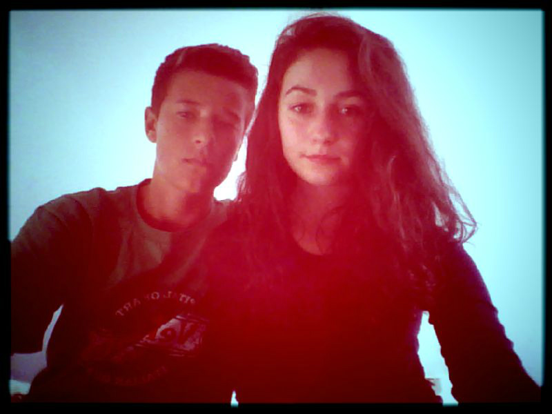 Debil :*