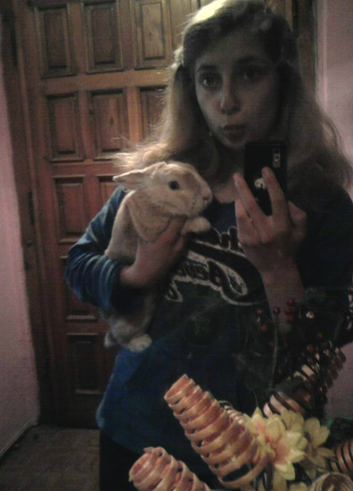 Mra ;*
