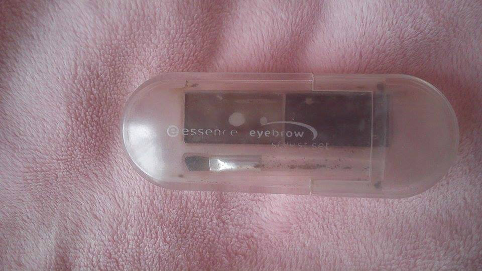 Essence duo do brwi.