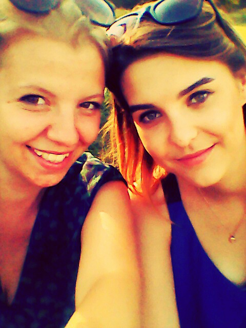 Kinia!