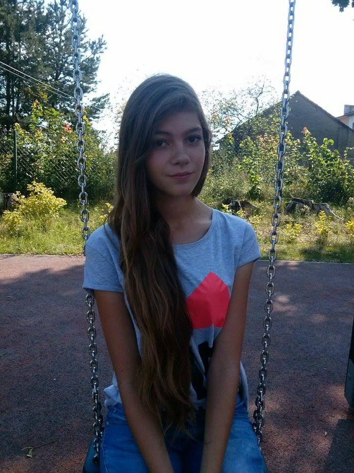 :3