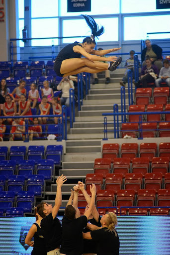 mska rola w cheerleadingu