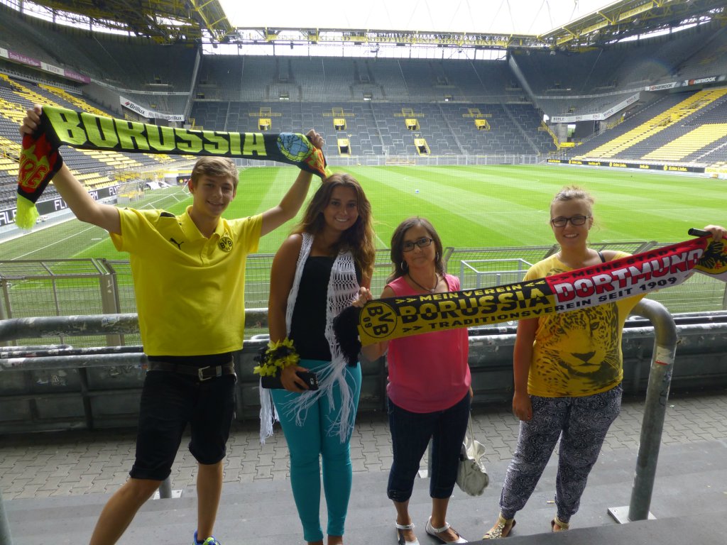 BVB :3