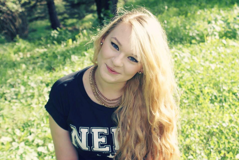 nika.
