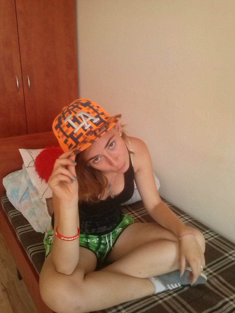 Kolonijnie ;**