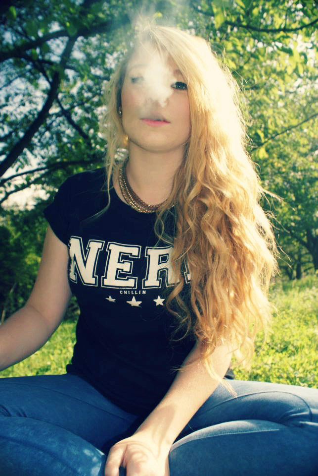 nika.