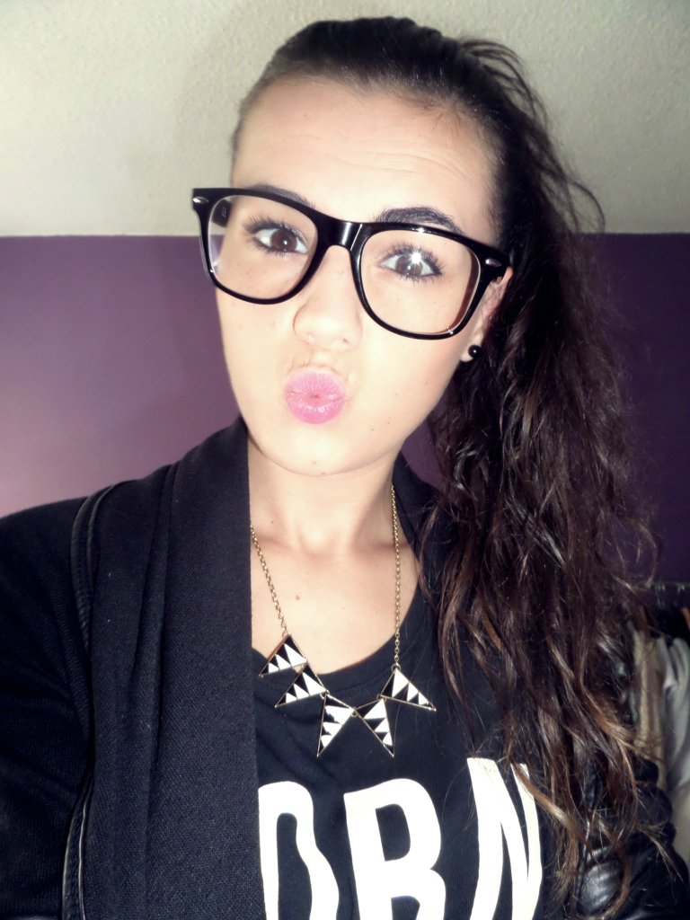 Mrau ;*