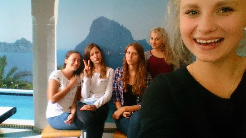 1 moment