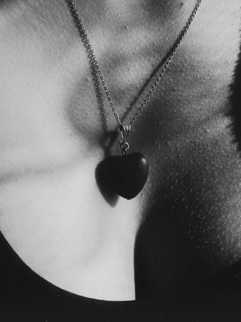 . d a j . m i . 