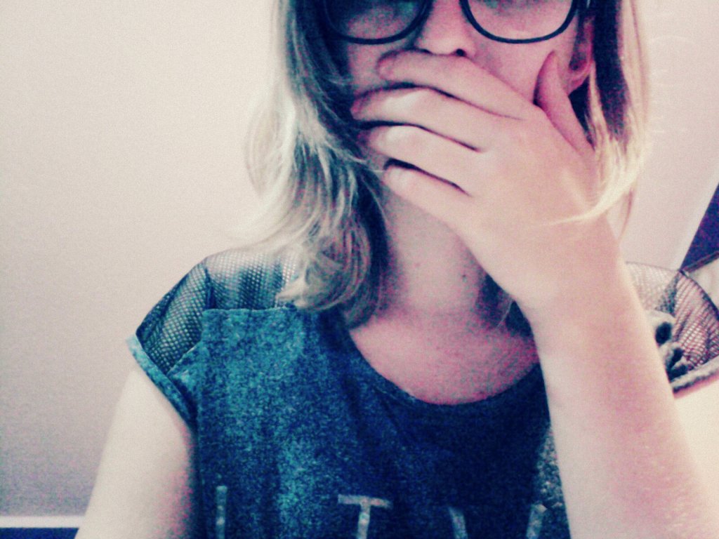 :-*