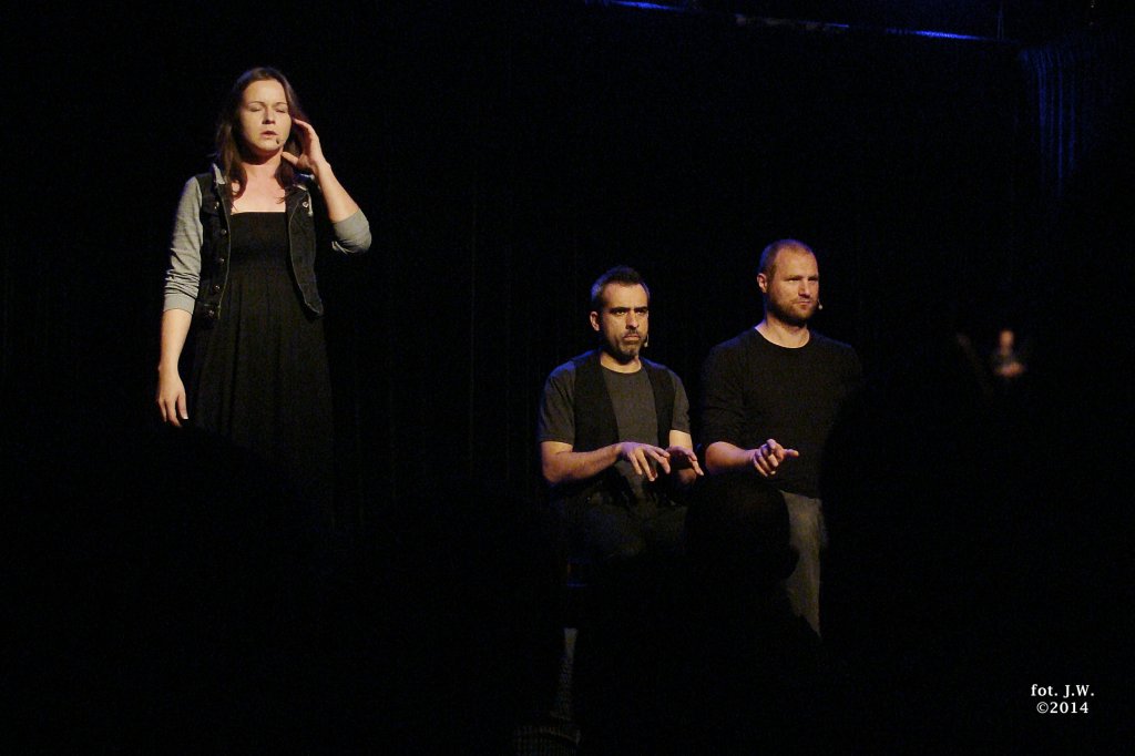 czwartek, 13 listopada 2014