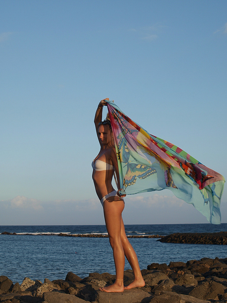 Pareo on the wind