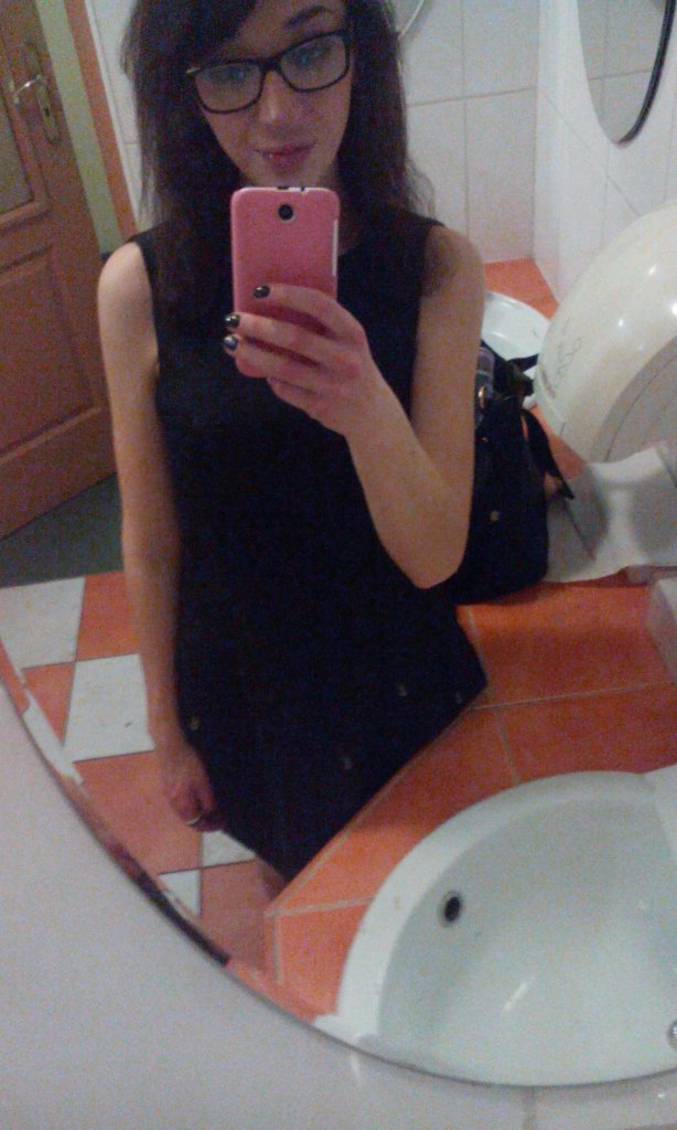 pinknie