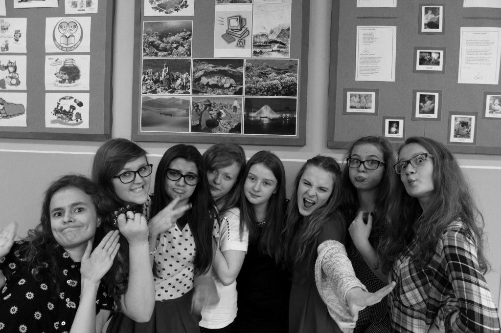 hi, gurls