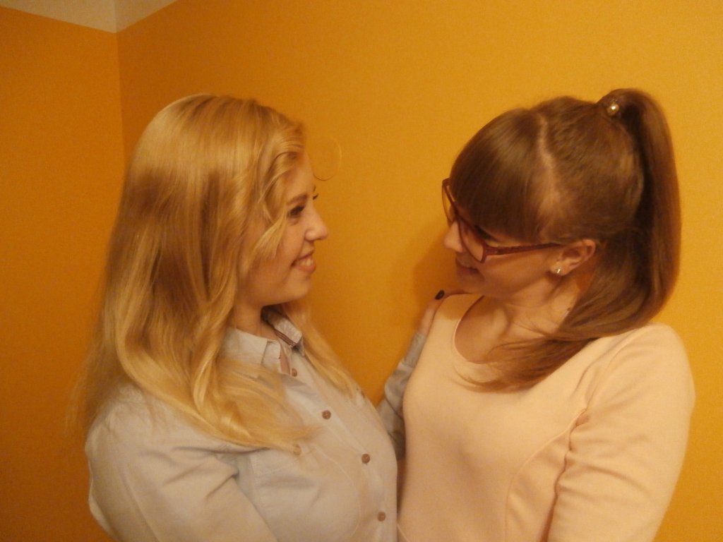 :*