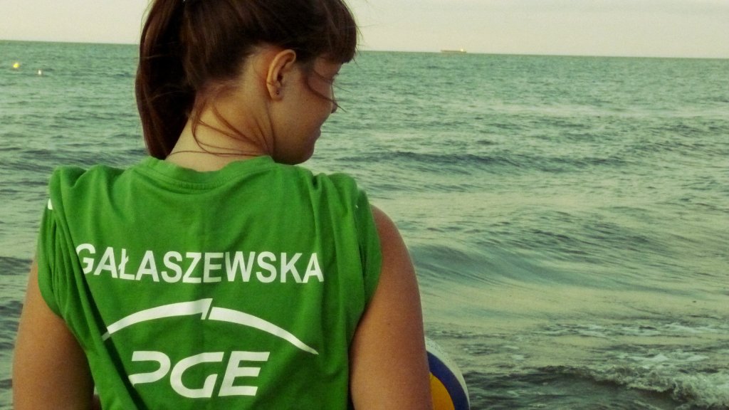 Jeszcze.