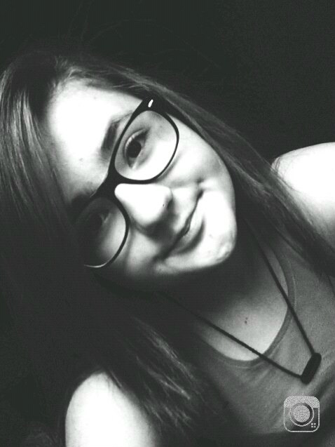 Hhyhyhyh : >