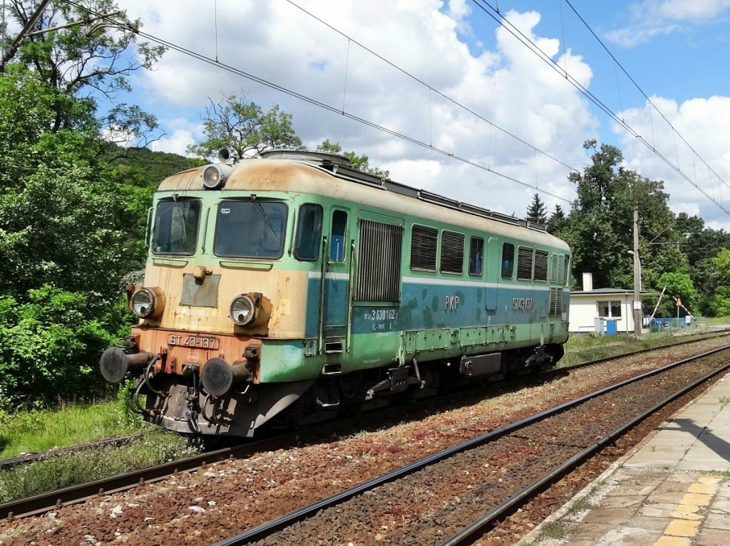 ST43-137