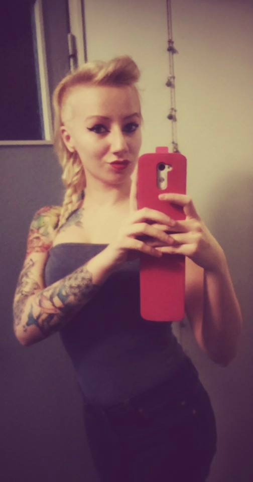 PIN UP?!