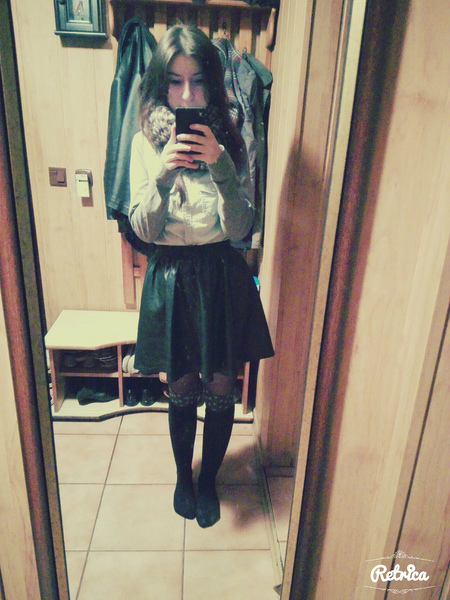 Opisy : *